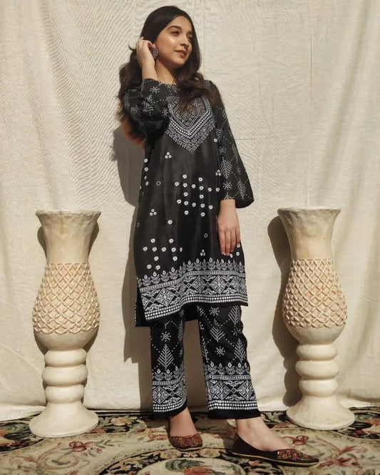 2 Pcs Women's Stitched Linen Printed Shirt And Trouser